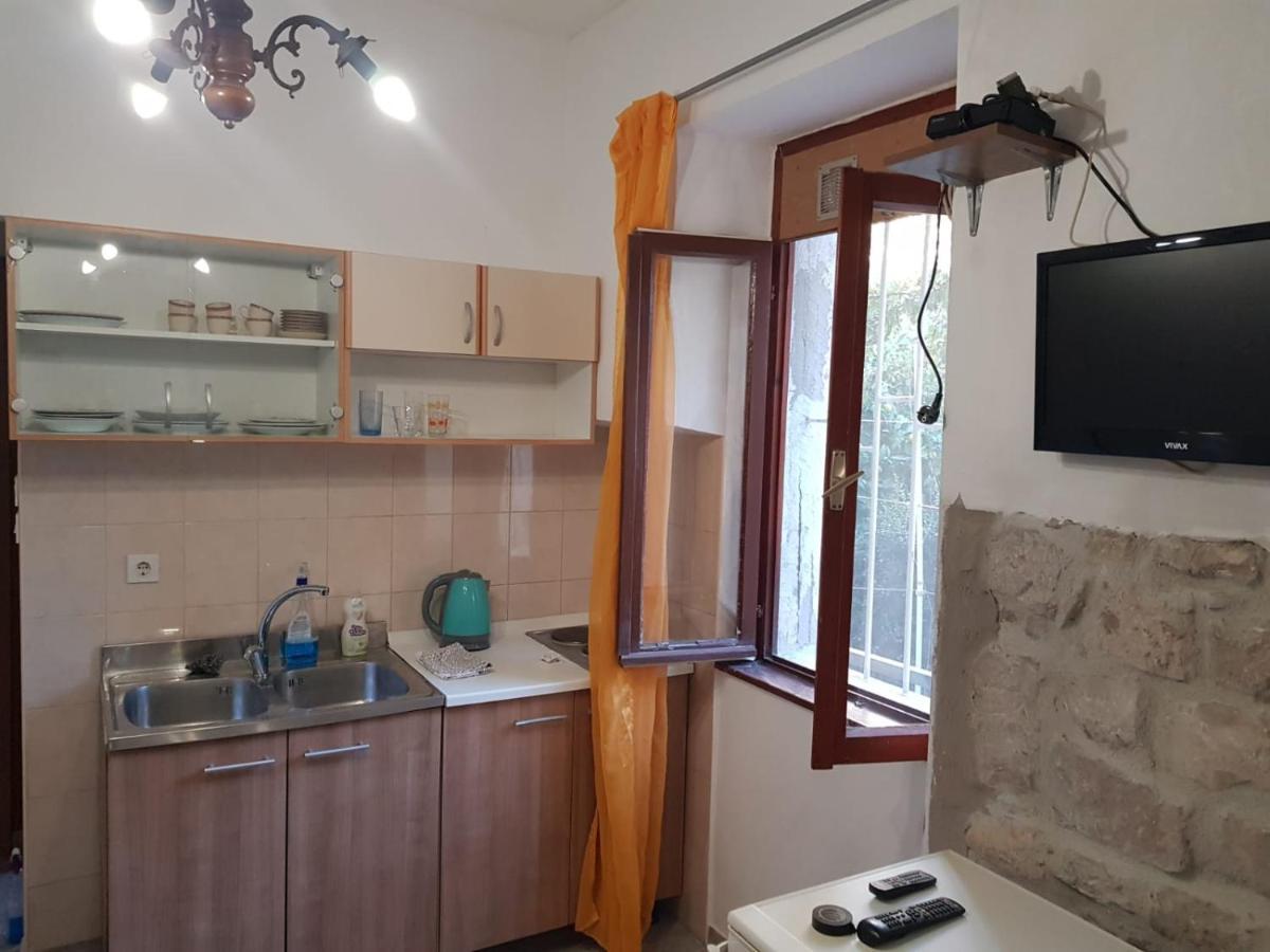 Apartments Eldi Split Bagian luar foto